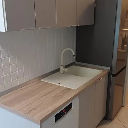 Appartement Alba - Three Bedroom With Loggia Split
