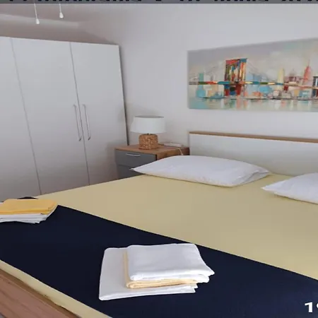 Appartement Alba - Three Bedroom With Loggia Split
