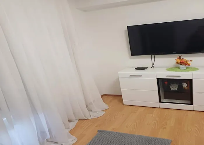 Apartamento Alba - Three Bedroom With Loggia Split