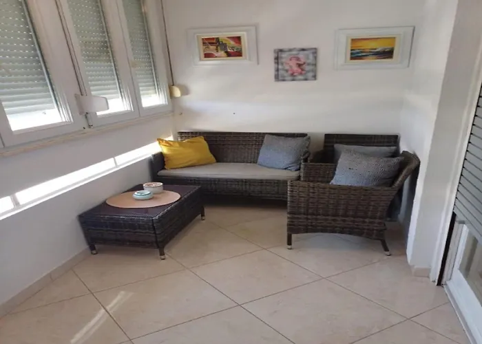 Apartamento Alba - Three Bedroom With Loggia *