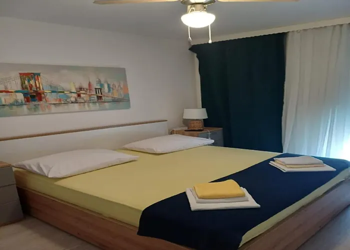 Alba - Three Bedroom With Loggia Split
