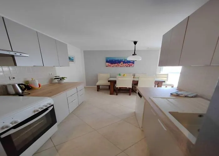 Alba - Three Bedroom With Loggia * Split