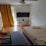 Alba - Three Bedroom With Loggia * Σπλιτ