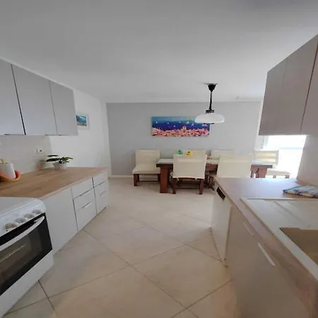 Alba - Three Bedroom With Loggia * Split
