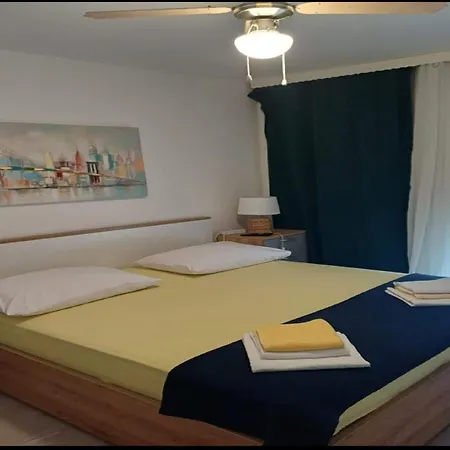 Alba - Three Bedroom With Loggia Split