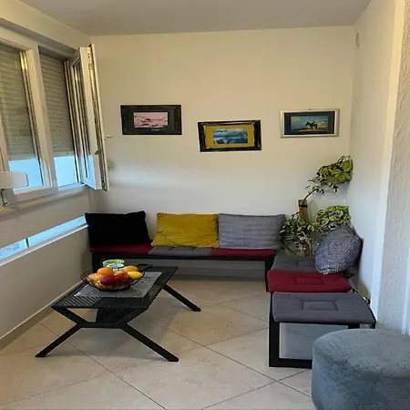 Alba - Three Bedroom With Loggia