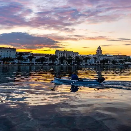 Alba - Three Bedroom With Loggia Apartman *