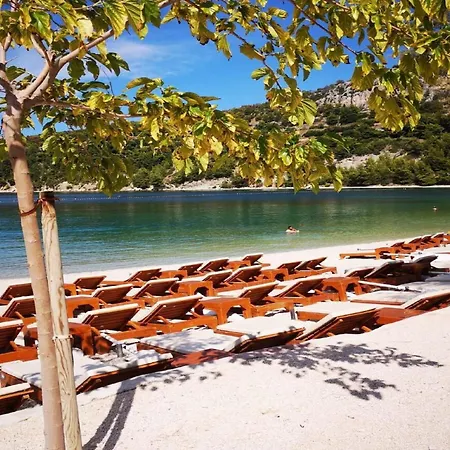 Alba - Three Bedroom With Loggia Apartman *