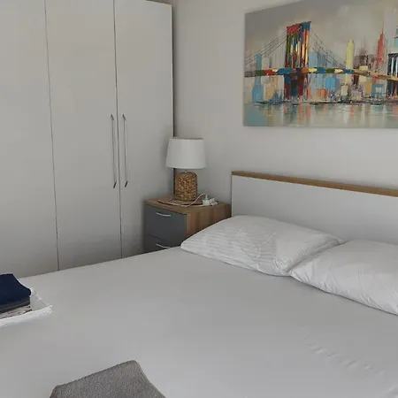 Alba - Three Bedroom With Loggia